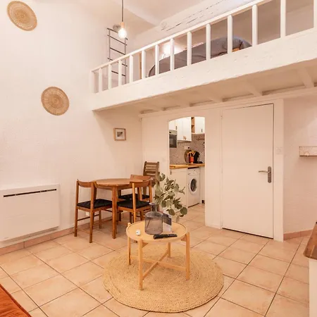 Studio Mezzanine Couronne